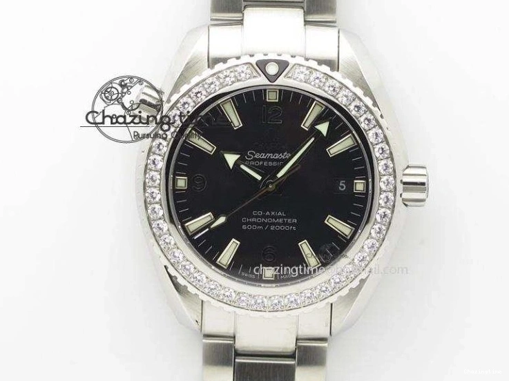 0226 Aqua Terra GMT Worldtimer 43mm VSF 1:1 Best Edition Deep Blue Dial on Blue Rubber Strap A8938 Super Clone QuickDry 7721